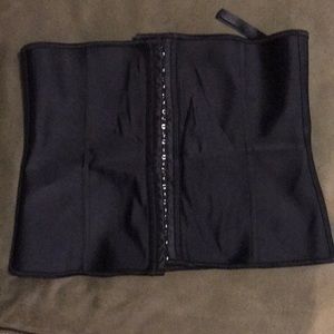 Waist trainer